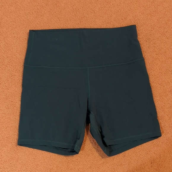 Lululemon Shorts - Picture 1 of 2